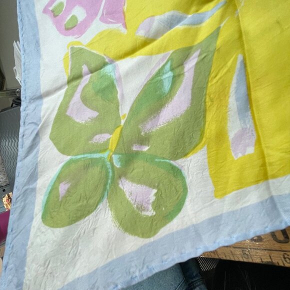 Vintage Butterfly Print Square Scarf Boho Hippie Pastel Lightweight Wrap - Picture 3 of 3